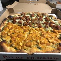 Half Buffalo tofu and half bbq tofu pesto pizza 🤤  at Pazzo Wood Fired Pizza in Wading River