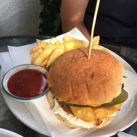 The lost deli burger 🤤 at The Lost Deli in Adelaide