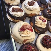 Vegan options: chocolate/fruit/floral, PB&J, apple pie, and carrot cake at Chök in Barcelona