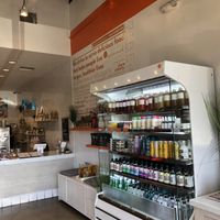 a really cute, trendy atmosphere at Vibe Organic Kitchen & Juice in Newport Beach