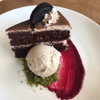 Un postre maravillosos ,pastel de chocolate con nieve de horchata at Inspiracion 9 in Tijuana