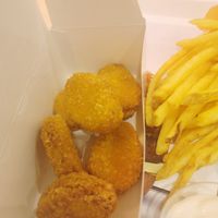 Nuggets plant-based + sauce mayo végane at ARN - Max - T5 in Stockholm