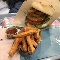 Burger at Khambú Quart in Valencia