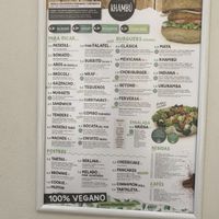 Platos estilo comida rápida muy sabrosos! Muy buen ambiente y decoración👌🏻🤩  at Khambú Quart in Valencia