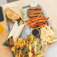 Burger Mexicano, Chicken Tenders, Kip Wrap & Nacho’s  at Khambú Quart in Valencia