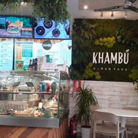 The counter area at Khambú Quart in Valencia