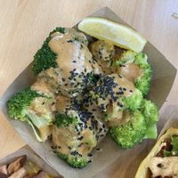 Broccoli with peanut sauce  at Khambú Quart in Valencia