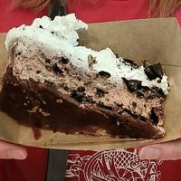 Oreo cheesecake at Khambú Quart in Valencia