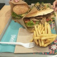 Chick'n sandwich, burger, fries. at Khambú Quart in Valencia