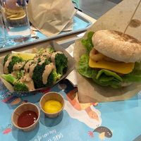  at Khambú Quart in Valencia