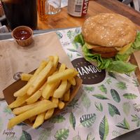 Hamburguesa Urubamba at Khambú Quart in Valencia