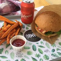 Tribal menu  at Khambú Quart in Valencia