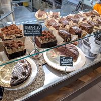 desserts at Khambú Quart in Valencia