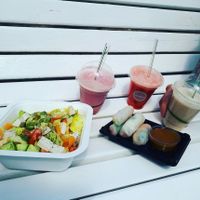 outside breakfast at Lifehouse Bistro in Prague