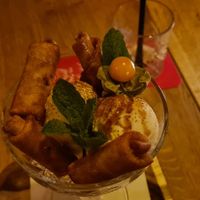 Vegan vanilla icecream with cinnamon rolls at Restaurant Danas  in Maastricht