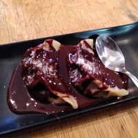 Dessert momo at Mo Mo - Saint-Gilles in Brussels