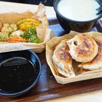 Fried dumpling set at Mo Mo - Saint-Gilles in Brussels