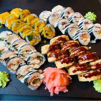 vegan menu (40pcs) at Sushi Plaza in Tallinn