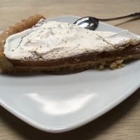 vegan lemon pie at Flora in Quito