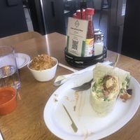 AMAZING chx bacun ranch wrap, terribly bland flavorless macaroni and cheese at J Selby's in St Paul