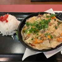 They gave me a really huge yellow seitan curry. Was 👌🏻 at La Esterella in Lagos