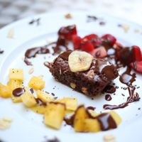 vegan brownie at La Esterella in Lagos