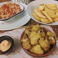 Children's Tomato & Basil Macaroni Pasta £6.50, Buffalo Crispy Cauliflower Florets with Spicy Vegan Mayo £7.50, and Chips £4.50 at The Star Inn in South East London