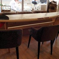 Functional table: Australian themed at Australian Coffee Shop in Avignon