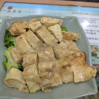 Stir-fried tofu skin rolls with lemon sauce and seasonal vegetables at Yat Sum Vegetarian - 一森素食 - Yau Ma Tei in Kowloon