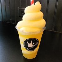 Pineapple float at Cinnaholic - Centennial in Las Vegas