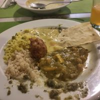 Maincourse: Different dishes at Lisbon Vegan Restaurante in Lisbon