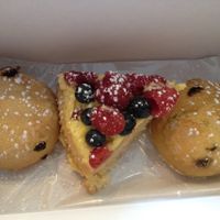 Vegan scones and vegan lemon cake at Lord Roberts on The Green in Croydon