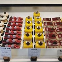  at VG Pâtisserie in Paris