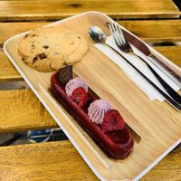 The Mama Mia and a chocolate chip cookie    at VG Pâtisserie in Paris