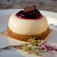   at VG Pâtisserie in Paris