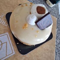  at VG Pâtisserie in Paris