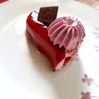  at VG Pâtisserie in Paris