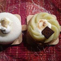 Scully à la noix de coco et tartelette au citron. at VG Pâtisserie in Paris