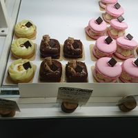 Pâtisseries vegetaliennes. at VG Pâtisserie in Paris