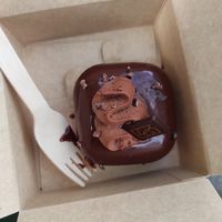 An amazing vegan chocolate dessert that I had for breakfast at VG Pâtisserie in Paris