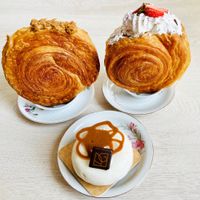 Chocolate & speculaas NY Roll, trawberry & vanilla NY Roll, Tatin cake  at VG Pâtisserie in Paris