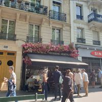 Exterior at VG Pâtisserie in Paris