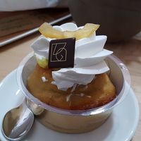 Baba yuzu-limoncello at VG Pâtisserie in Paris