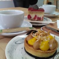 Inspiration mangue at VG Pâtisserie in Paris