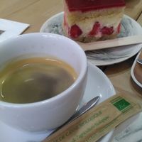 Fraisier, expresso at VG Pâtisserie in Paris