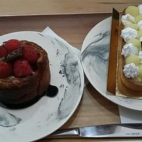Pina colada and raspberry millefeuille with sesame cream at VG Pâtisserie in Paris