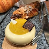  at VG Pâtisserie in Paris