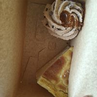Flan vanille & entremet de Pâques at VG Pâtisserie in Paris