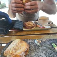 Pain au chocolat aux amandes et pain aux raisin aux amandes  at VG Pâtisserie in Paris