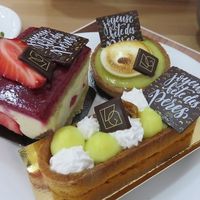 vegan patisserie at VG Patisserie at VG Pâtisserie in Paris